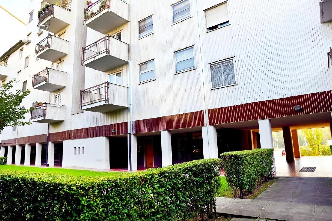 Pensionat Lucca 22 Hotell Milano