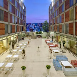Doubletree By Hilton Hotell